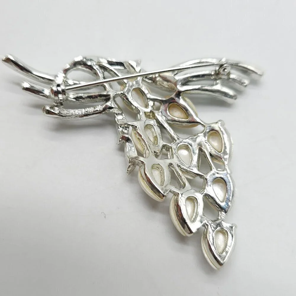 Vintage Signed Silver Tone Faux Pearl Thermoset Flower Grape Cluster Brooch Pin